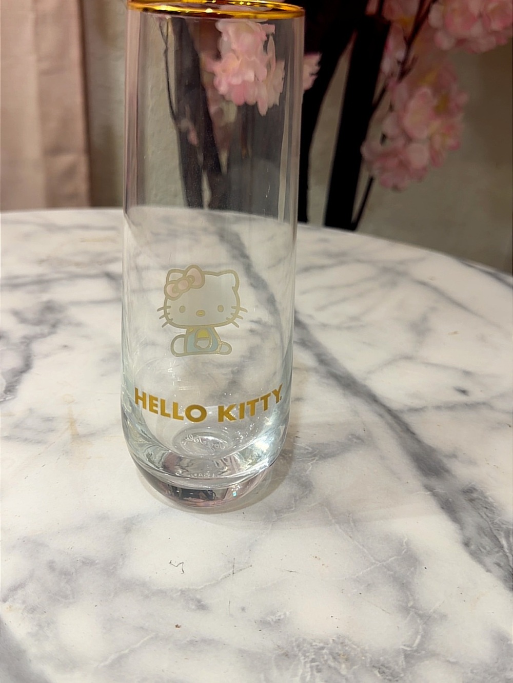 4 Hello Kitty Tall Glass with Gold Accents